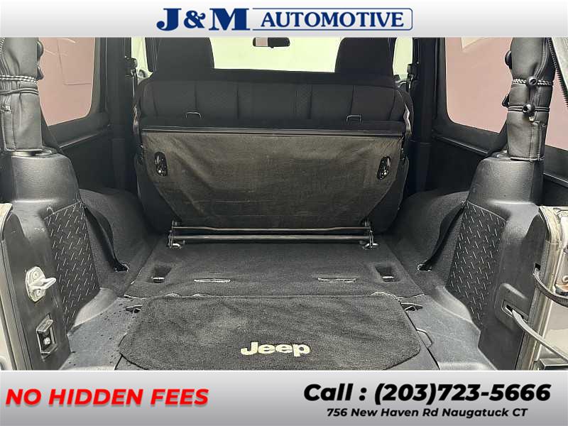 2014 Jeep Wrangler Sport photo 13