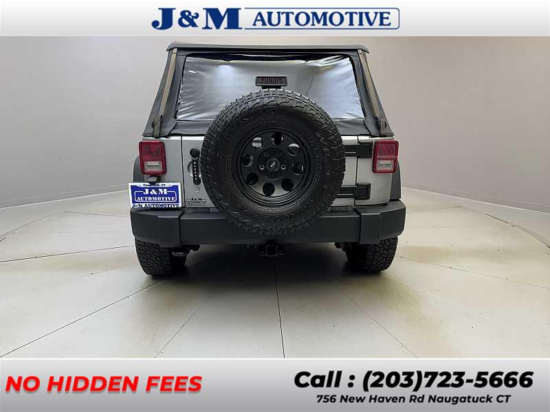 2014 Jeep Wrangler Sport photo 4