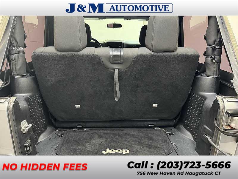 2014 Jeep Wrangler Sport photo 12