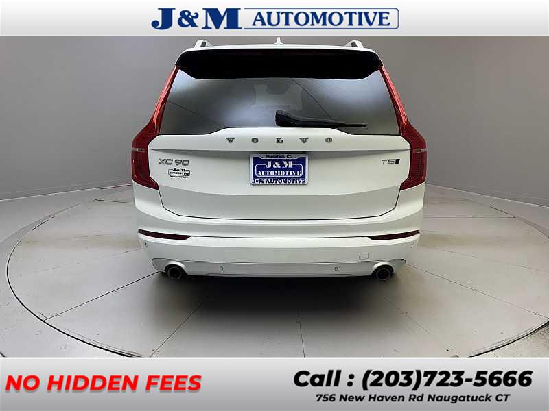 2018 Volvo XC90 Momentum photo 4