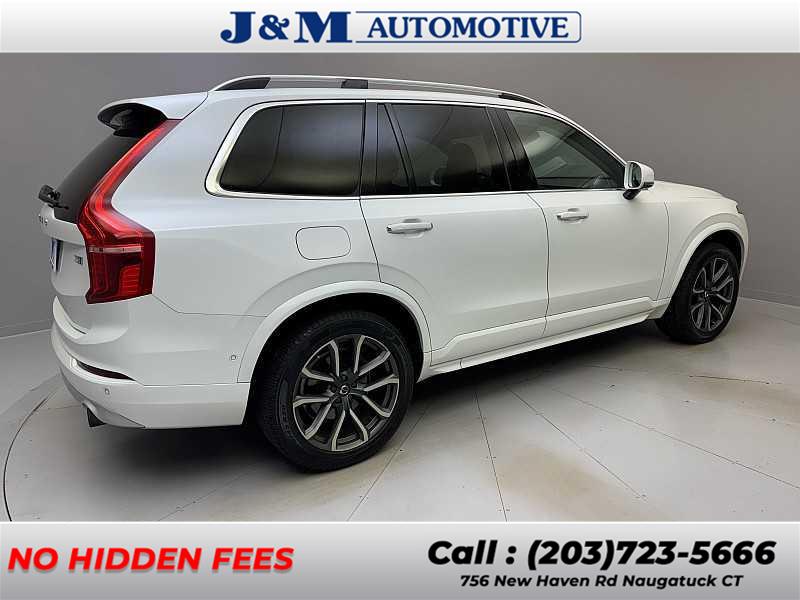 2018 Volvo XC90 Momentum photo 5