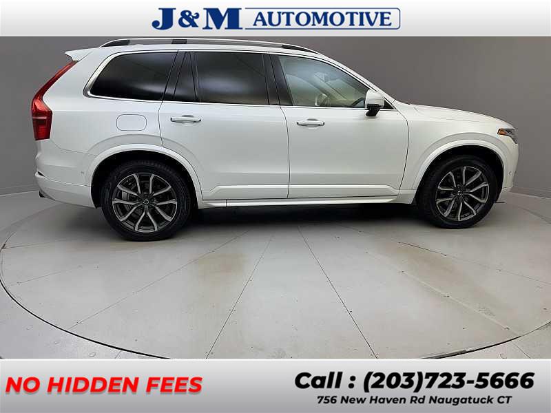 2018 Volvo XC90 Momentum photo 6