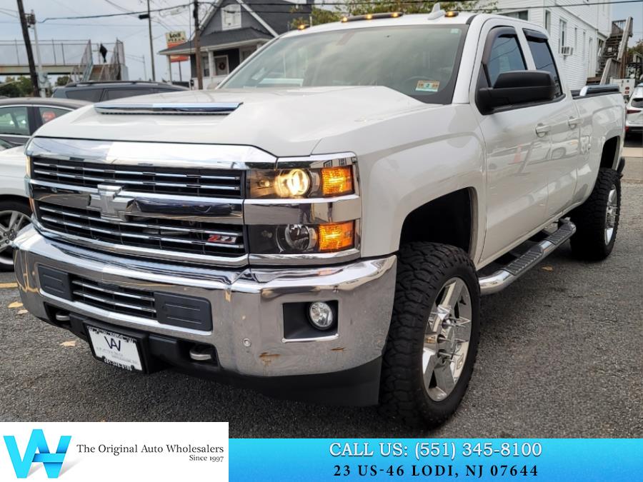 2015 Chevrolet Silverado 2500HD LTZ photo 3
