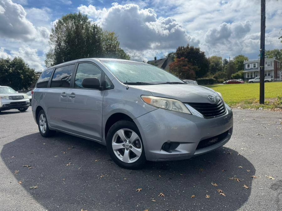 2012 Toyota Sienna 5dr 8-Pass Van I4 LE FWD, available for sale in BURLINGTON, New Jersey | Tri States Auto Group. BURLINGTON, New Jersey