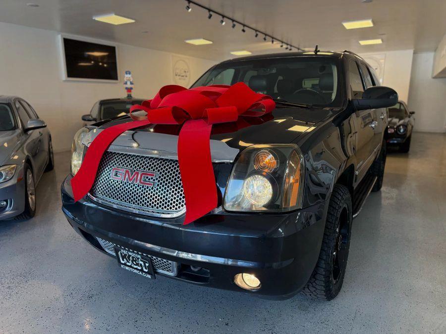 2012 GMC Yukon Denali Sport Utility 4D, available for sale in Santa Ana, California | K&T Motor LLC. Santa Ana, California