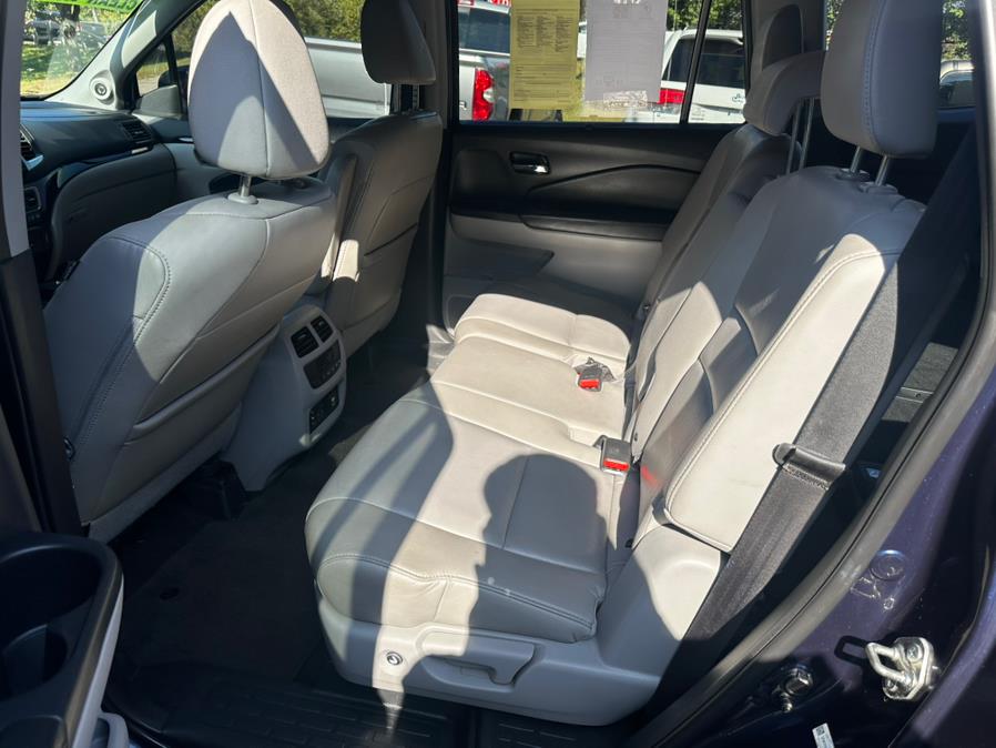 2016 Honda Pilot AWD 4dr Touring w/RES & Navi, available for sale in New Milford, Connecticut | New Milford Auto Sales. New Milford, Connecticut 2016 Honda Pilot AWD 4dr Touring w/RES & Navi, available for sale in New Milford, Connecticut | New Milford Auto Sales. New Milford, Connecticut