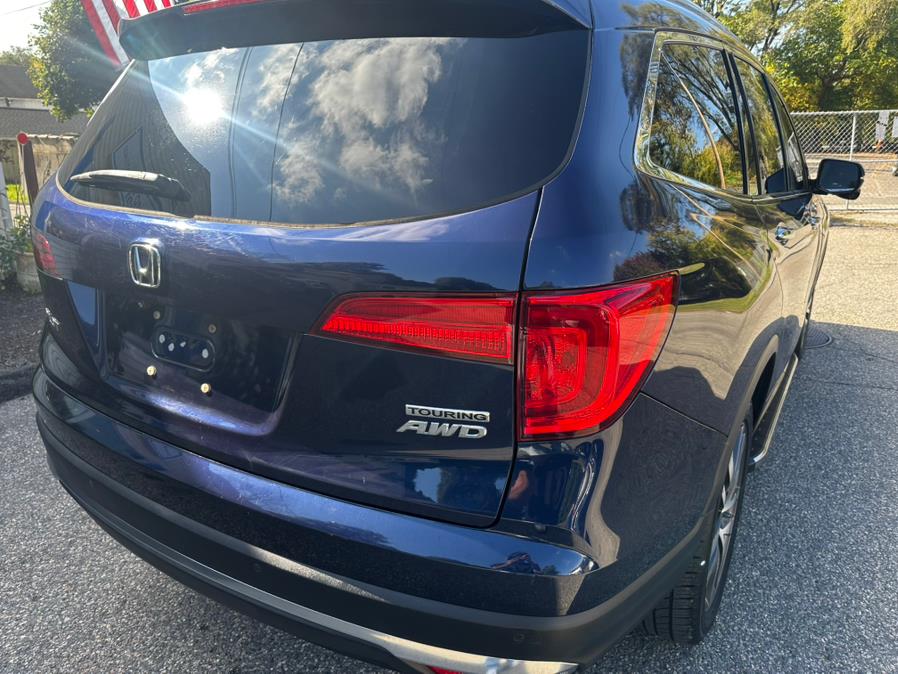 2016 Honda Pilot AWD 4dr Touring w/RES & Navi, available for sale in New Milford, Connecticut | New Milford Auto Sales. New Milford, Connecticut 2016 Honda Pilot AWD 4dr Touring w/RES & Navi, available for sale in New Milford, Connecticut | New Milford Auto Sales. New Milford, Connecticut