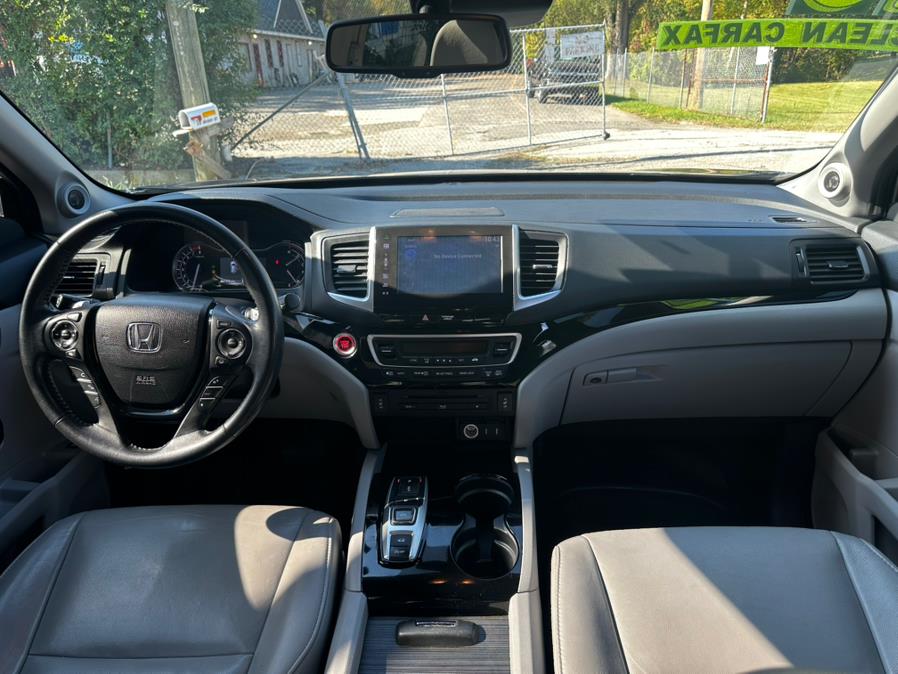2016 Honda Pilot AWD 4dr Touring w/RES & Navi, available for sale in New Milford, Connecticut | New Milford Auto Sales. New Milford, Connecticut 2016 Honda Pilot AWD 4dr Touring w/RES & Navi, available for sale in New Milford, Connecticut | New Milford Auto Sales. New Milford, Connecticut