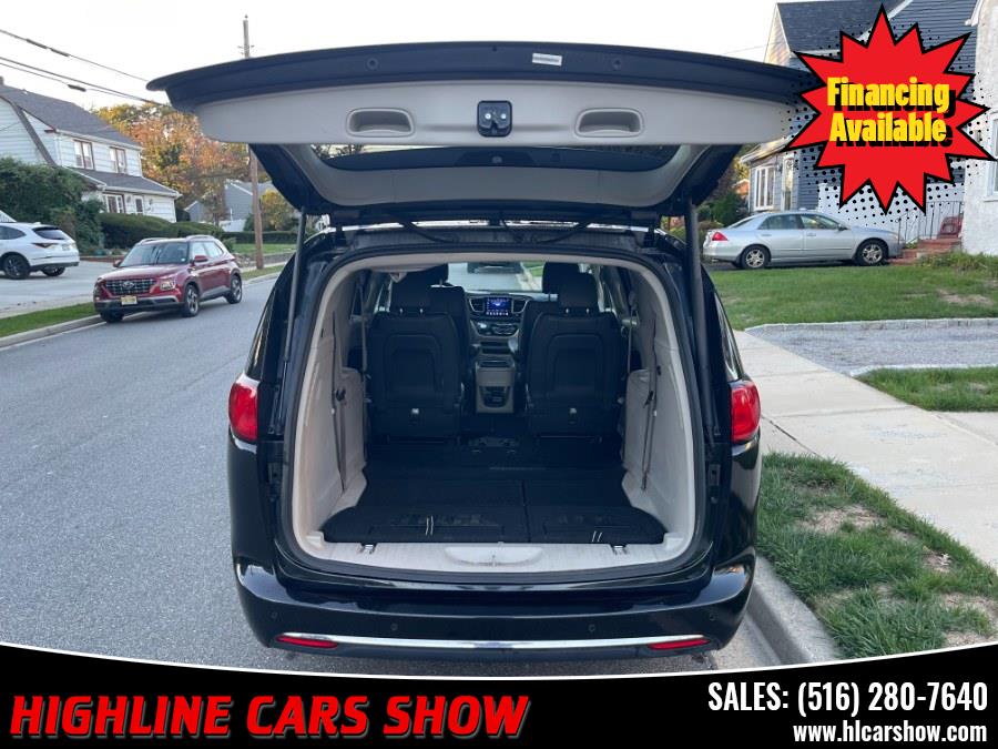 2017 Chrysler Pacifica Touring-L FWD, available for sale in West Hempstead, New York | Highline Cars Show Corp. West Hempstead, New York 2017 Chrysler Pacifica Touring-L FWD, available for sale in West Hempstead, New York | Highline Cars Show Corp. West Hempstead, New York