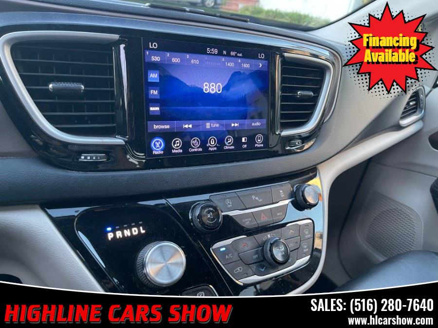 2017 Chrysler Pacifica Touring-L FWD, available for sale in West Hempstead, New York | Highline Cars Show Corp. West Hempstead, New York 2017 Chrysler Pacifica Touring-L FWD, available for sale in West Hempstead, New York | Highline Cars Show Corp. West Hempstead, New York