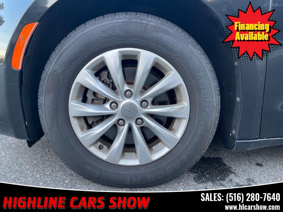 2017 Chrysler Pacifica Touring-L FWD, available for sale in West Hempstead, New York | Highline Cars Show Corp. West Hempstead, New York 2017 Chrysler Pacifica Touring-L FWD, available for sale in West Hempstead, New York | Highline Cars Show Corp. West Hempstead, New York