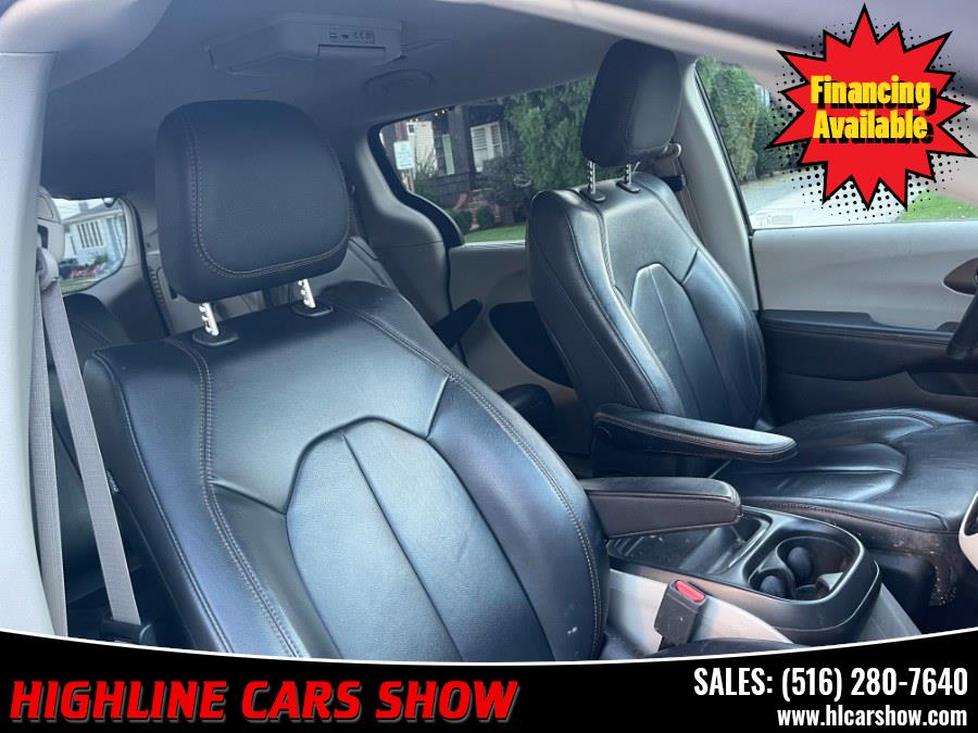 2017 Chrysler Pacifica Touring-L FWD, available for sale in West Hempstead, New York | Highline Cars Show Corp. West Hempstead, New York 2017 Chrysler Pacifica Touring-L FWD, available for sale in West Hempstead, New York | Highline Cars Show Corp. West Hempstead, New York