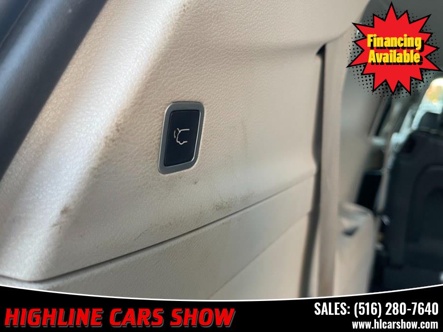 2017 Chrysler Pacifica Touring-L FWD, available for sale in West Hempstead, New York | Highline Cars Show Corp. West Hempstead, New York 2017 Chrysler Pacifica Touring-L FWD, available for sale in West Hempstead, New York | Highline Cars Show Corp. West Hempstead, New York