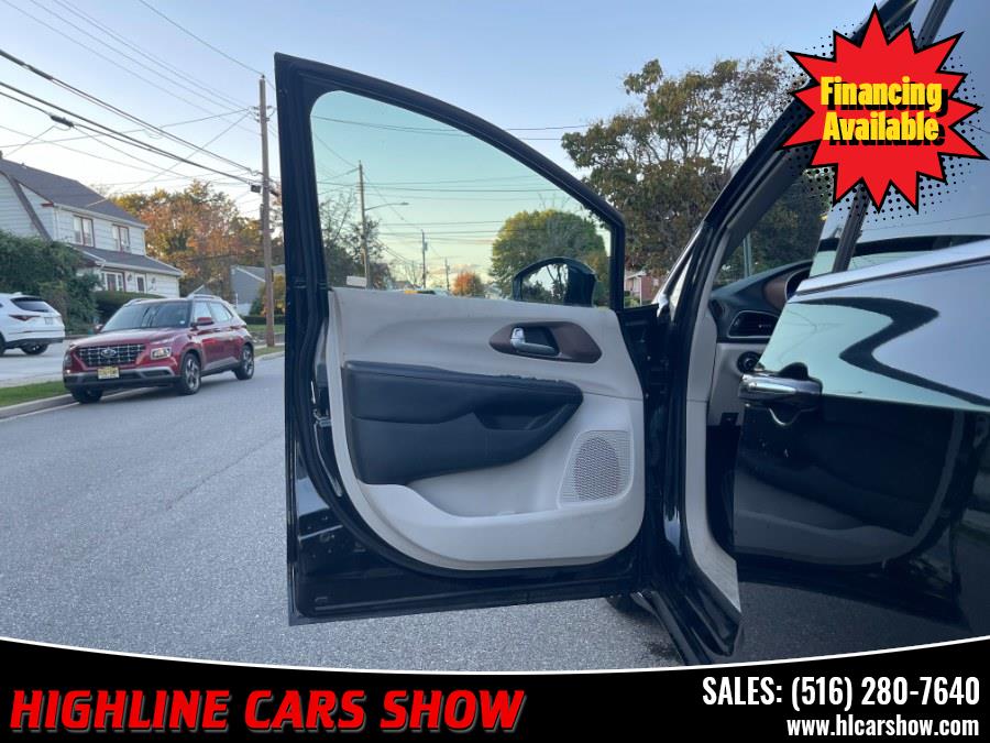 2017 Chrysler Pacifica Touring-L FWD, available for sale in West Hempstead, New York | Highline Cars Show Corp. West Hempstead, New York 2017 Chrysler Pacifica Touring-L FWD, available for sale in West Hempstead, New York | Highline Cars Show Corp. West Hempstead, New York