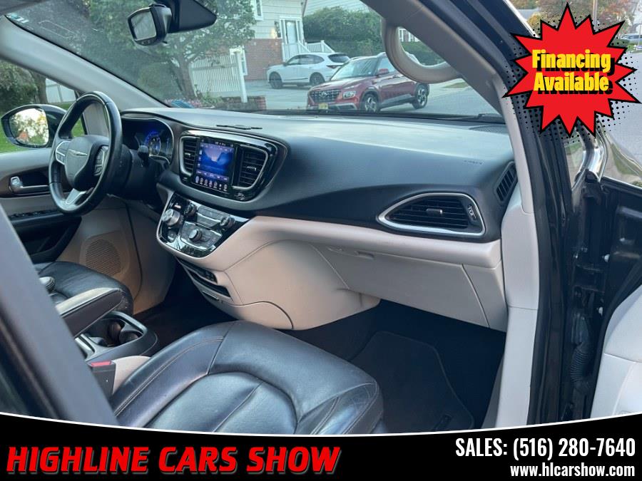 2017 Chrysler Pacifica Touring-L FWD, available for sale in West Hempstead, New York | Highline Cars Show Corp. West Hempstead, New York 2017 Chrysler Pacifica Touring-L FWD, available for sale in West Hempstead, New York | Highline Cars Show Corp. West Hempstead, New York