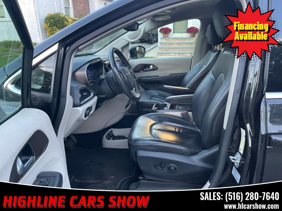 2017 Chrysler Pacifica Touring-L FWD, available for sale in West Hempstead, New York | Highline Cars Show Corp. West Hempstead, New York 2017 Chrysler Pacifica Touring-L FWD, available for sale in West Hempstead, New York | Highline Cars Show Corp. West Hempstead, New York