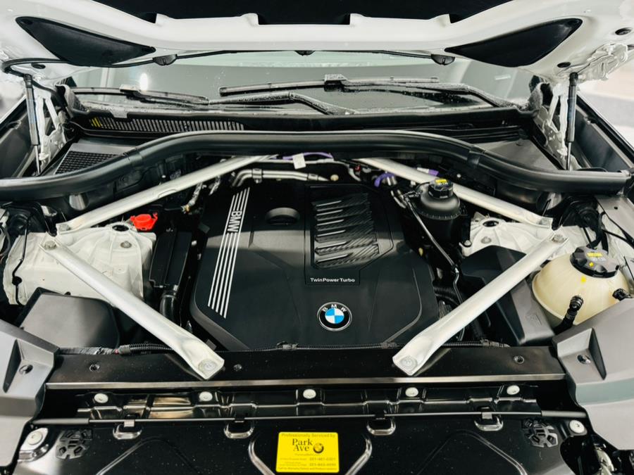 2022 BMW X5 xDrive40i Sports Activity Vehicle, available for sale in Franklin Square, New York | Luxury Motor Club. Franklin Square, New York 2022 BMW X5 xDrive40i Sports Activity Vehicle, available for sale in Franklin Square, New York | Luxury Motor Club. Franklin Square, New York