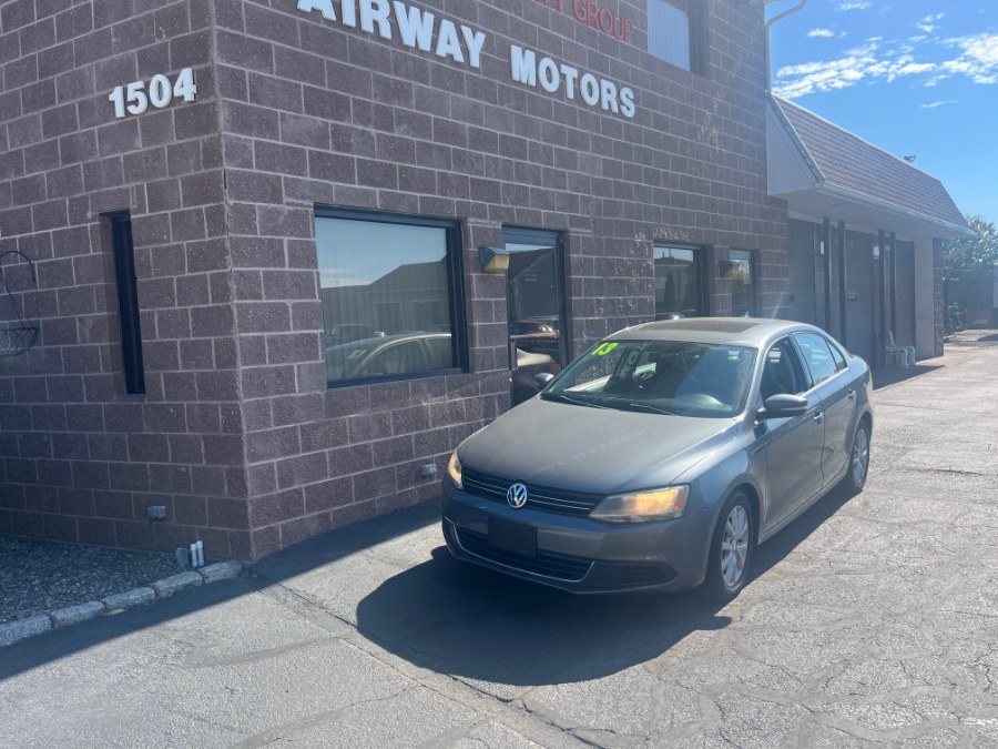 Used 2013 Volkswagen Jetta Sedan in Bridgeport, Connecticut | Airway Motors. Bridgeport, Connecticut