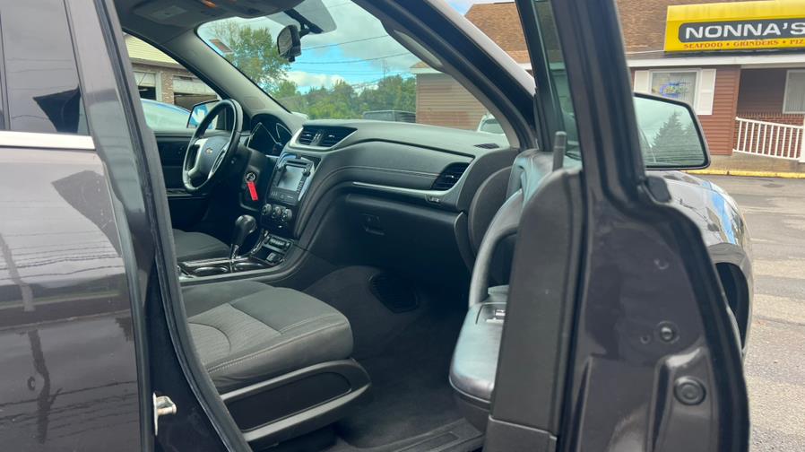 2015 Chevrolet Traverse AWD 4dr LT w/1LT, available for sale in East Windsor, Connecticut | A1 Auto Sale LLC. East Windsor, Connecticut 2015 Chevrolet Traverse AWD 4dr LT w/1LT, available for sale in East Windsor, Connecticut | A1 Auto Sale LLC. East Windsor, Connecticut