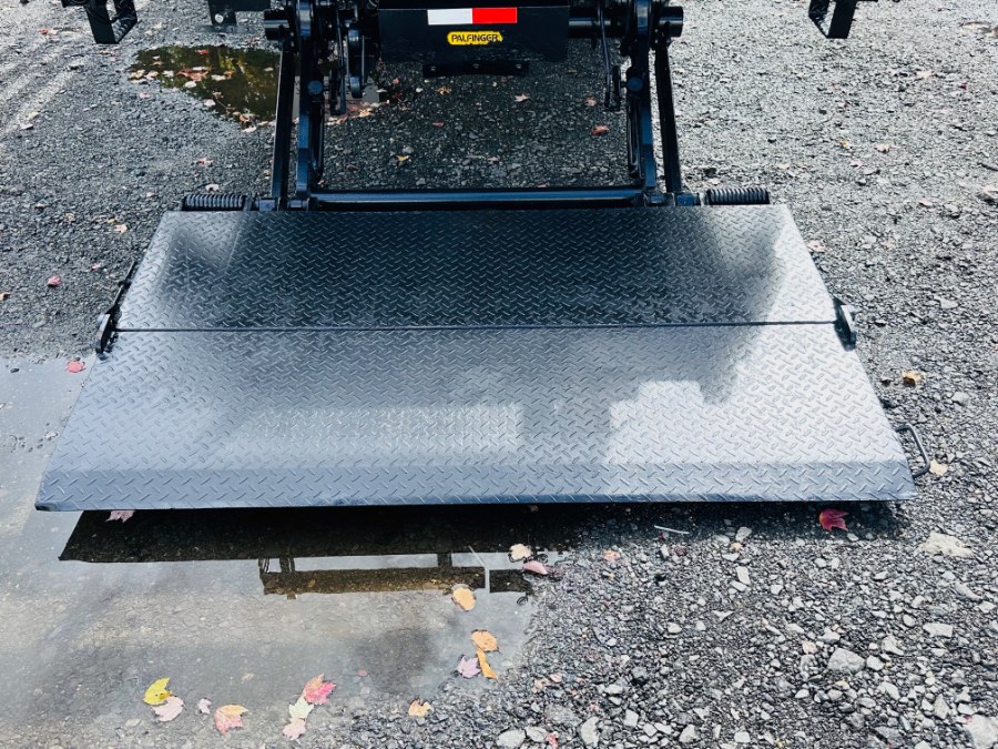 2017 Freightliner M2 106 FLAT BED + CUMMINS ENGINE + LIFT GATE +NO CDL, available for sale in South Amboy, New Jersey | NJ Truck Spot. South Amboy, New Jersey 2017 Freightliner M2 106 FLAT BED + CUMMINS ENGINE + LIFT GATE +NO CDL, available for sale in South Amboy, New Jersey | NJ Truck Spot. South Amboy, New Jersey