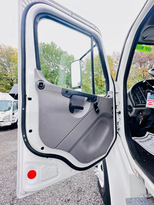 2017 Freightliner M2 106 FLAT BED + CUMMINS ENGINE + LIFT GATE +NO CDL, available for sale in South Amboy, New Jersey | NJ Truck Spot. South Amboy, New Jersey 2017 Freightliner M2 106 FLAT BED + CUMMINS ENGINE + LIFT GATE +NO CDL, available for sale in South Amboy, New Jersey | NJ Truck Spot. South Amboy, New Jersey