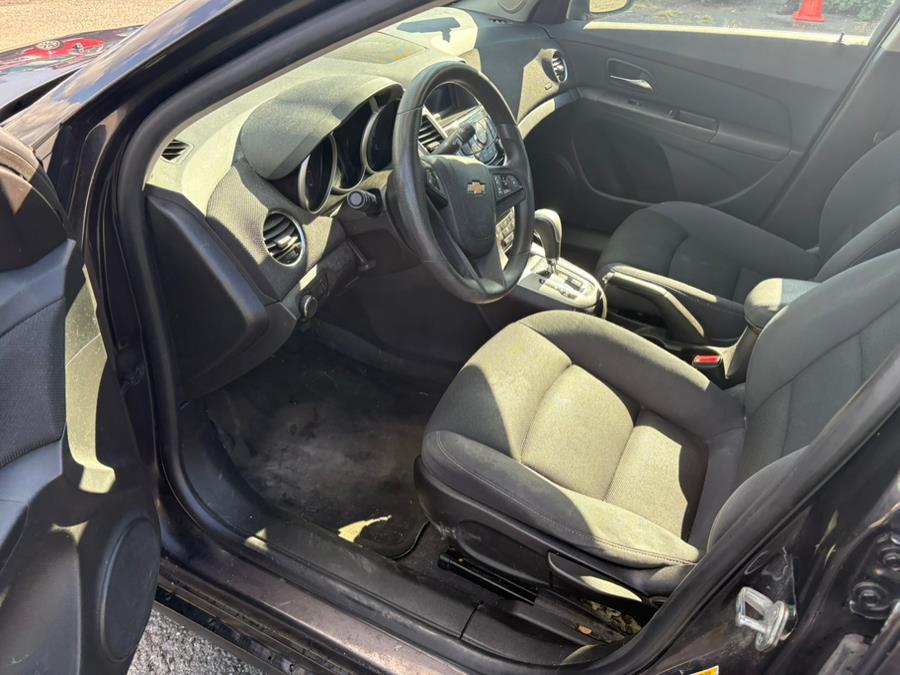 2015 Chevrolet Cruze 4dr Sdn Auto 1LT, available for sale in East Windsor, Connecticut | CT Car Co LLC. East Windsor, Connecticut 2015 Chevrolet Cruze 4dr Sdn Auto 1LT, available for sale in East Windsor, Connecticut | CT Car Co LLC. East Windsor, Connecticut