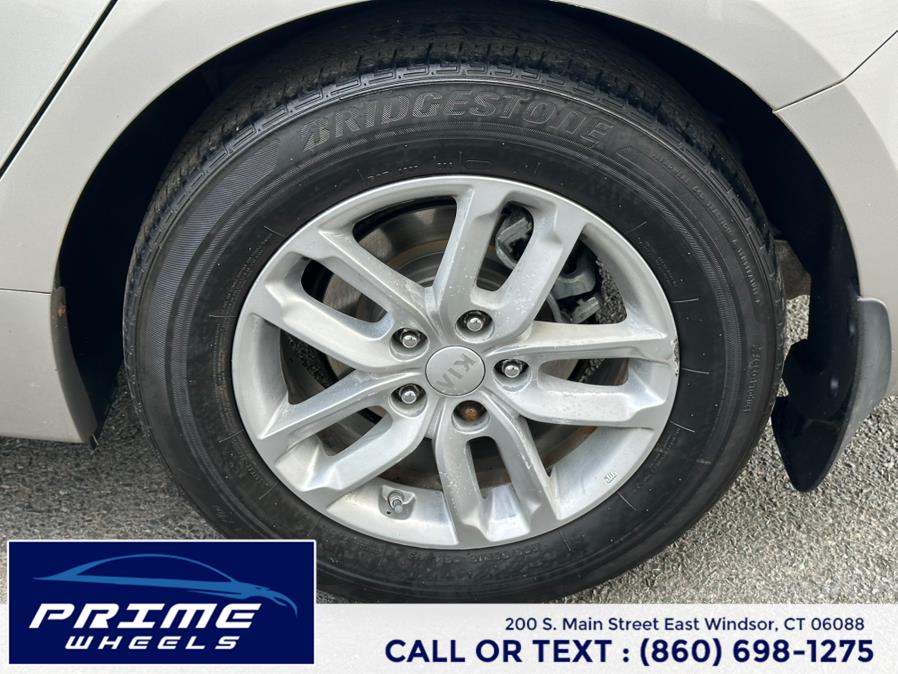 2013 Kia Optima 4dr Sdn LX, available for sale in East Windsor, Connecticut | Prime Wheels. East Windsor, Connecticut 2013 Kia Optima 4dr Sdn LX, available for sale in East Windsor, Connecticut | Prime Wheels. East Windsor, Connecticut