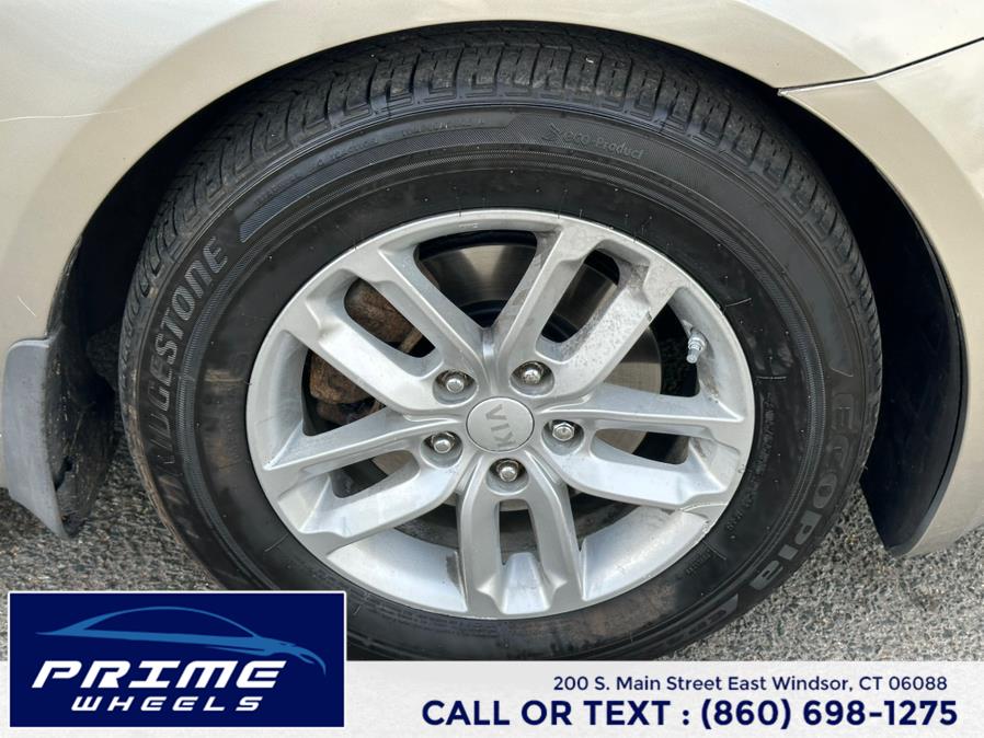 2013 Kia Optima 4dr Sdn LX, available for sale in East Windsor, Connecticut | Prime Wheels. East Windsor, Connecticut 2013 Kia Optima 4dr Sdn LX, available for sale in East Windsor, Connecticut | Prime Wheels. East Windsor, Connecticut