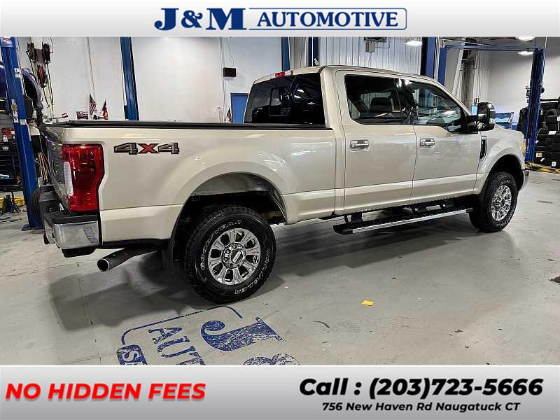 2017 Ford F-250 Lariat photo 5
