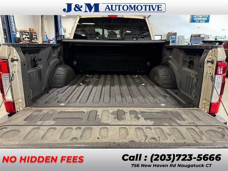 2017 Ford F-250 Lariat photo 11