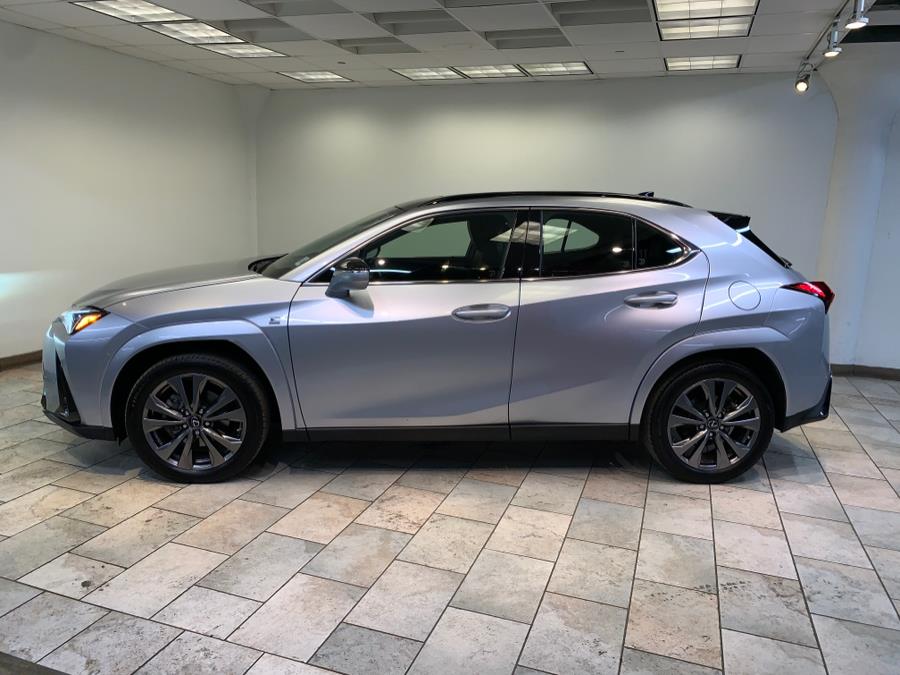 2024 Lexus UX 250h F SPORT Design photo 4