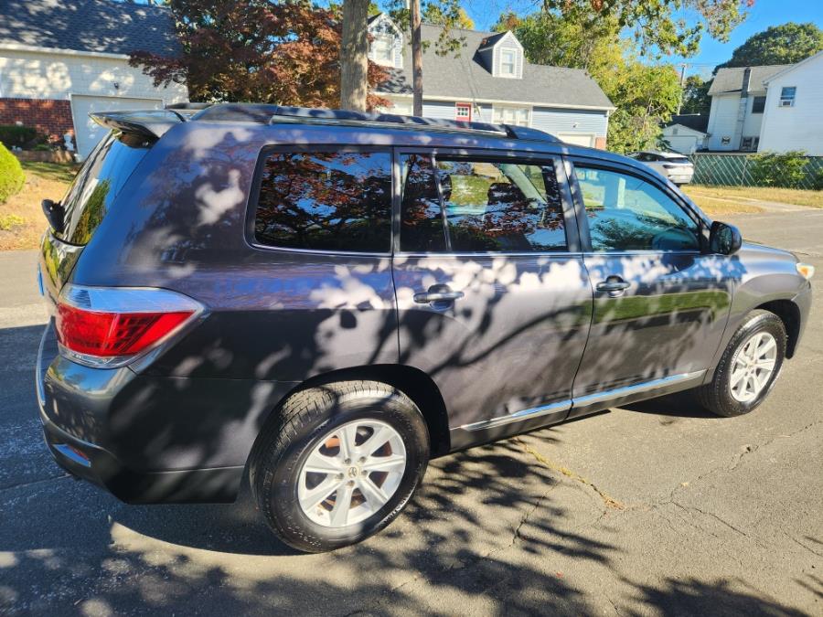 2012 Toyota Highlander 4WD 4dr V6 SE, available for sale in West Babylon, New York | SGM Auto Sales. West Babylon, New York 2012 Toyota Highlander 4WD 4dr V6 SE, available for sale in West Babylon, New York | SGM Auto Sales. West Babylon, New York
