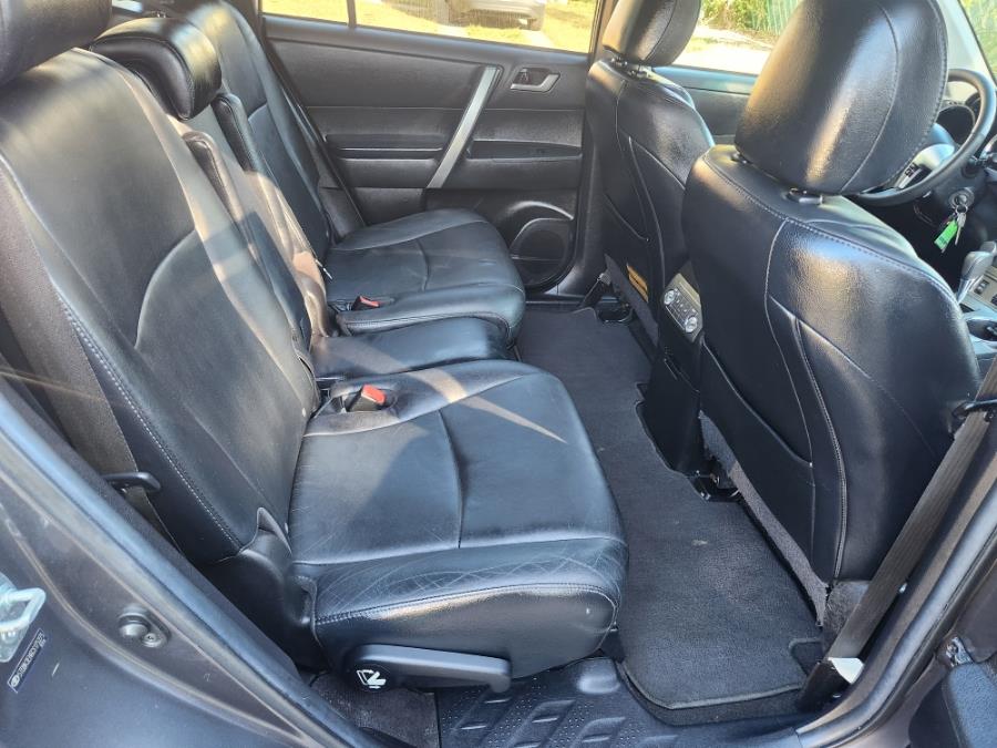 2012 Toyota Highlander 4WD 4dr V6 SE, available for sale in West Babylon, New York | SGM Auto Sales. West Babylon, New York 2012 Toyota Highlander 4WD 4dr V6 SE, available for sale in West Babylon, New York | SGM Auto Sales. West Babylon, New York