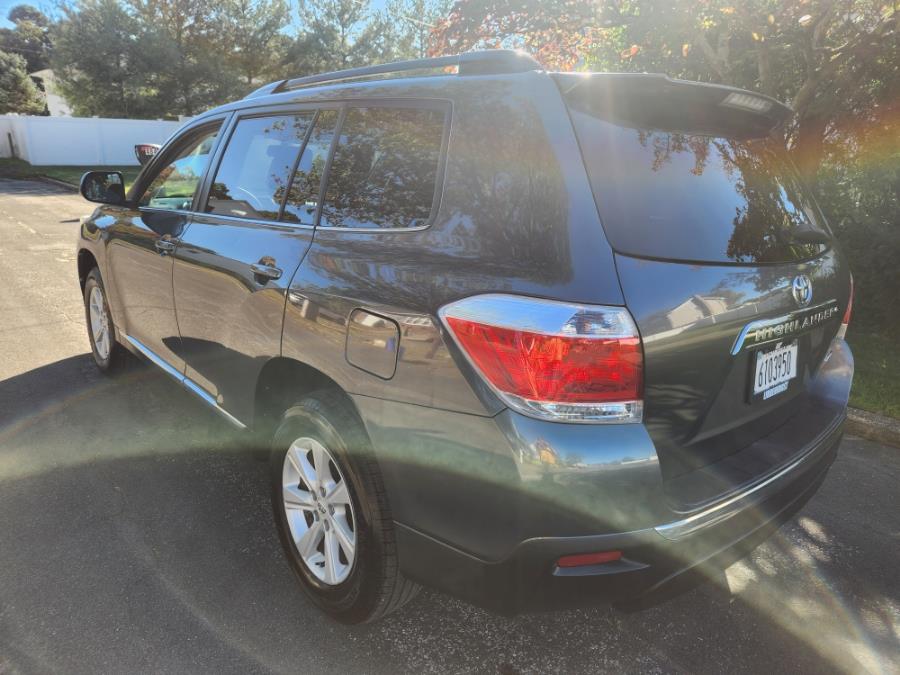 2012 Toyota Highlander 4WD 4dr V6 SE, available for sale in West Babylon, New York | SGM Auto Sales. West Babylon, New York 2012 Toyota Highlander 4WD 4dr V6 SE, available for sale in West Babylon, New York | SGM Auto Sales. West Babylon, New York