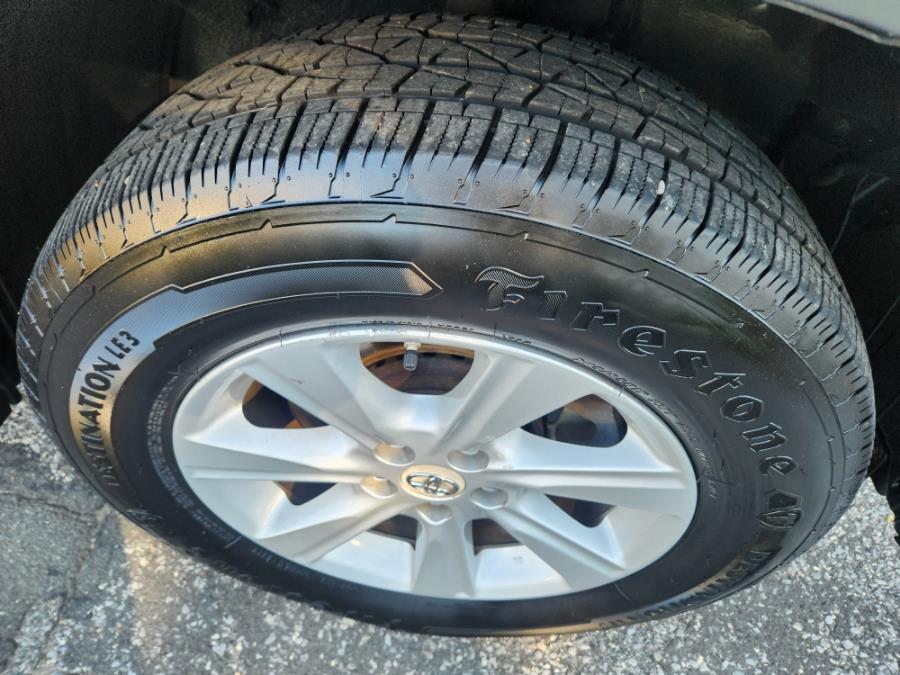2012 Toyota Highlander 4WD 4dr V6 SE, available for sale in West Babylon, New York | SGM Auto Sales. West Babylon, New York 2012 Toyota Highlander 4WD 4dr V6 SE, available for sale in West Babylon, New York | SGM Auto Sales. West Babylon, New York