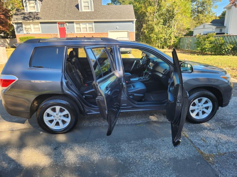 2012 Toyota Highlander 4WD 4dr V6 SE, available for sale in West Babylon, New York | SGM Auto Sales. West Babylon, New York 2012 Toyota Highlander 4WD 4dr V6 SE, available for sale in West Babylon, New York | SGM Auto Sales. West Babylon, New York