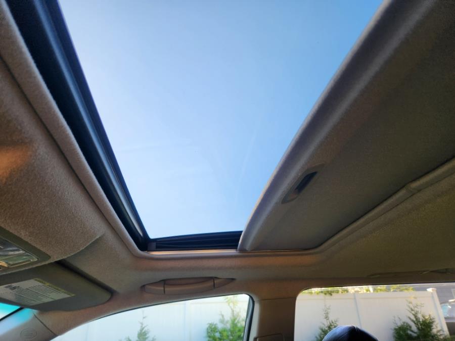 2012 Toyota Highlander 4WD 4dr V6 SE, available for sale in West Babylon, New York | SGM Auto Sales. West Babylon, New York 2012 Toyota Highlander 4WD 4dr V6 SE, available for sale in West Babylon, New York | SGM Auto Sales. West Babylon, New York