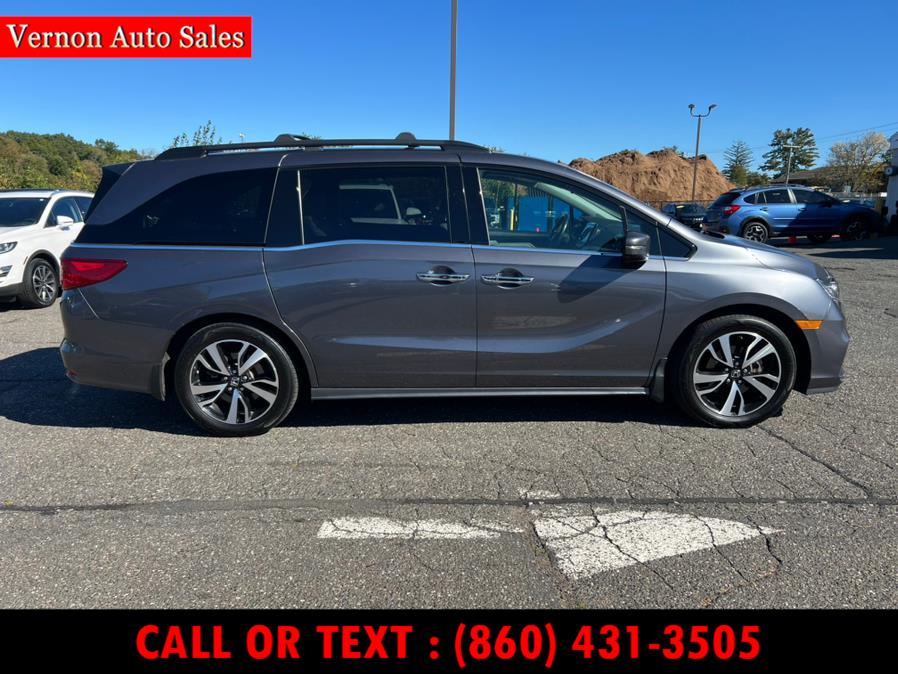 2018 Honda Odyssey Elite photo 2