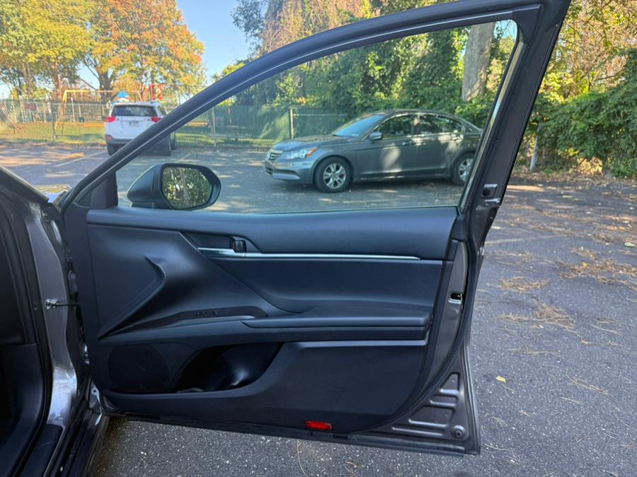2022 Toyota Camry SE Auto (Natl), available for sale in Philadelphia, Pennsylvania | Eugen's Auto Sales & Repairs. Philadelphia, Pennsylvania 2022 Toyota Camry SE Auto (Natl), available for sale in Philadelphia, Pennsylvania | Eugen's Auto Sales & Repairs. Philadelphia, Pennsylvania