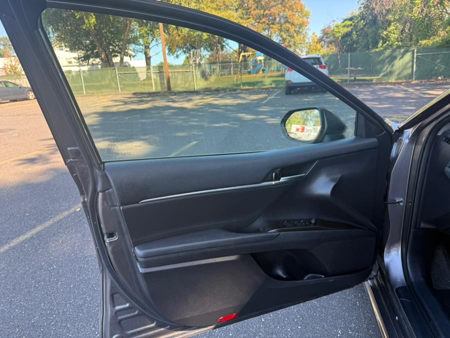 2022 Toyota Camry SE Auto (Natl), available for sale in Philadelphia, Pennsylvania | Eugen's Auto Sales & Repairs. Philadelphia, Pennsylvania 2022 Toyota Camry SE Auto (Natl), available for sale in Philadelphia, Pennsylvania | Eugen's Auto Sales & Repairs. Philadelphia, Pennsylvania