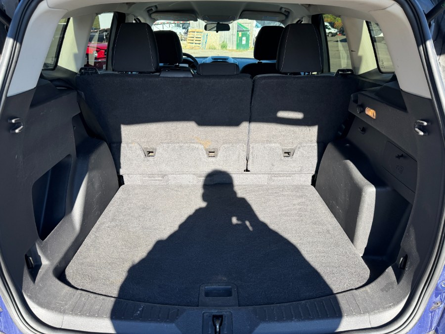 2015 Ford Escape 4WD 4dr SE, available for sale in Ortonville, Michigan | Marsh Auto Sales LLC. Ortonville, Michigan 2015 Ford Escape 4WD 4dr SE, available for sale in Ortonville, Michigan | Marsh Auto Sales LLC. Ortonville, Michigan