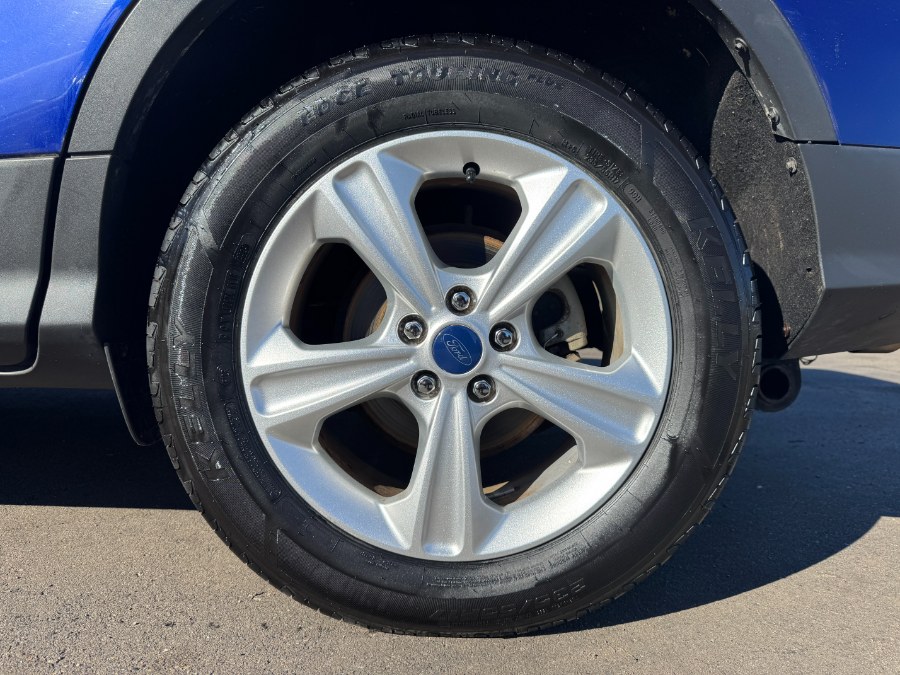 2015 Ford Escape 4WD 4dr SE, available for sale in Ortonville, Michigan | Marsh Auto Sales LLC. Ortonville, Michigan 2015 Ford Escape 4WD 4dr SE, available for sale in Ortonville, Michigan | Marsh Auto Sales LLC. Ortonville, Michigan