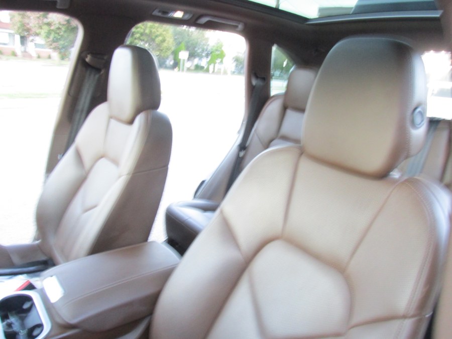 2017 Porsche Cayenne S AWD, available for sale in Massapequa, New York | South Shore Auto Brokers & Sales. Massapequa, New York 2017 Porsche Cayenne S AWD, available for sale in Massapequa, New York | South Shore Auto Brokers & Sales. Massapequa, New York