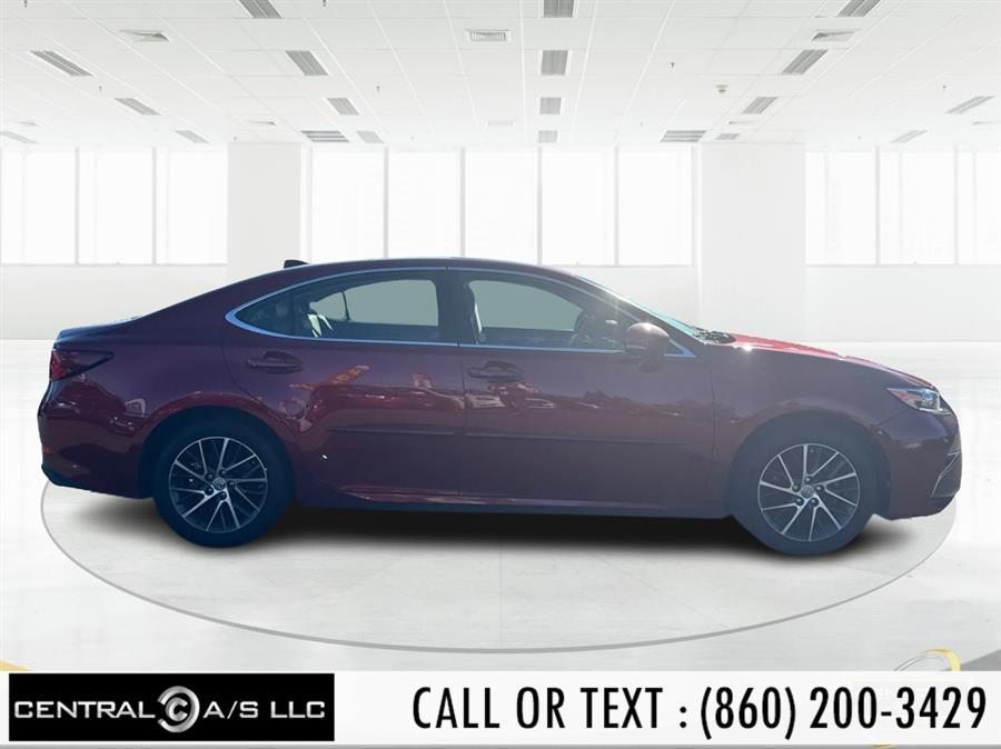 2016 Lexus ES 350 photo 4