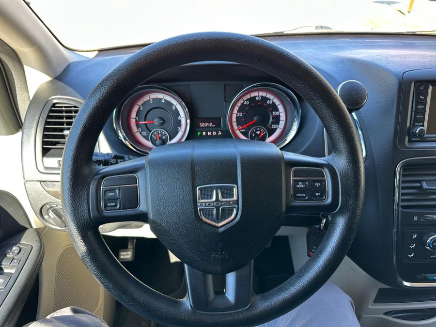 2015 Dodge Grand Caravan 4dr Wgn American Value Pkg, available for sale in Copiague, New York | Great Deal Motors. Copiague, New York 2015 Dodge Grand Caravan 4dr Wgn American Value Pkg, available for sale in Copiague, New York | Great Deal Motors. Copiague, New York