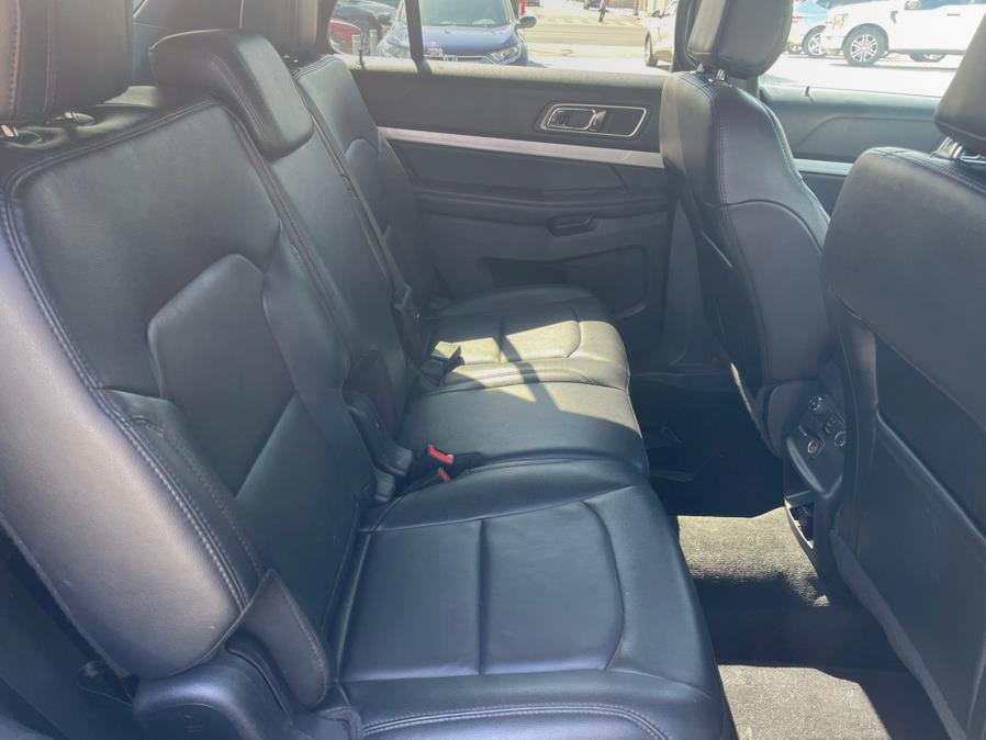 2016 Ford Explorer FWD 4dr XLT, available for sale in Hawaiian Gardens, California | Luxe Motors. Hawaiian Gardens, California 2016 Ford Explorer FWD 4dr XLT, available for sale in Hawaiian Gardens, California | Luxe Motors. Hawaiian Gardens, California