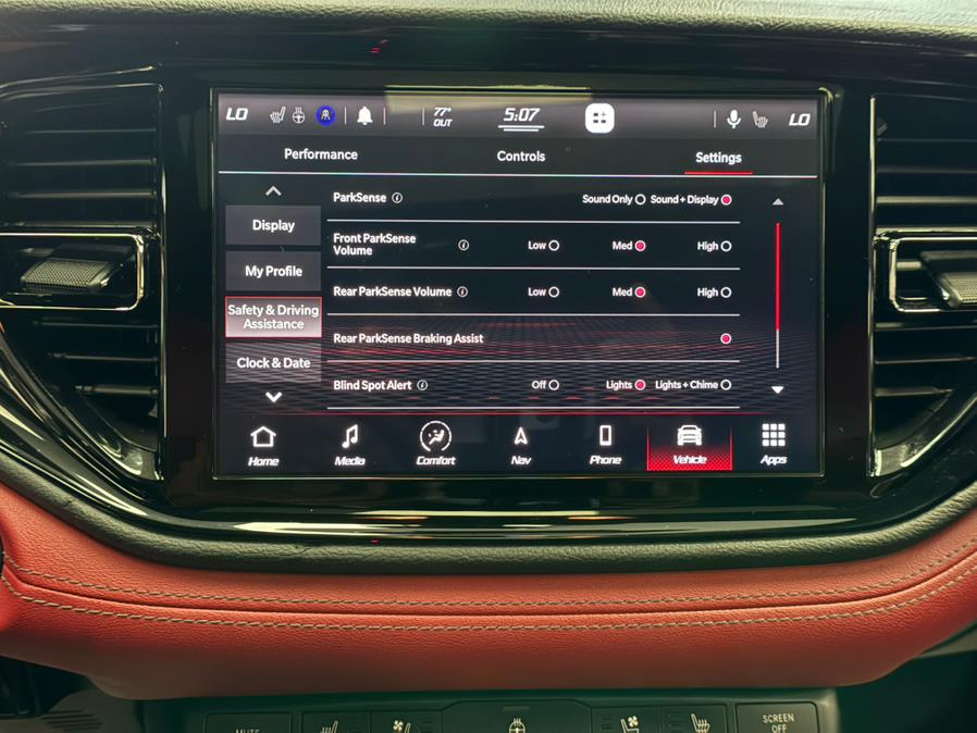 2022 Dodge Durango R/T AWD, available for sale in Massapequa Park, New York | Power Motors East. Massapequa Park, New York 2022 Dodge Durango R/T AWD, available for sale in Massapequa Park, New York | Power Motors East. Massapequa Park, New York