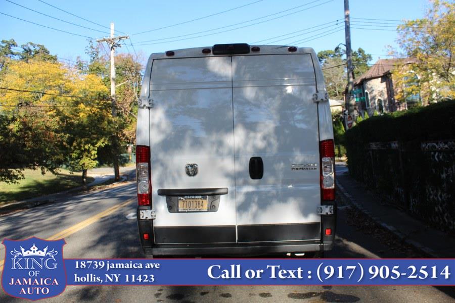 2025 Ram ProMaster 2500 photo 3