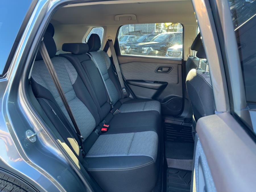 2021 Nissan Rogue S photo 3