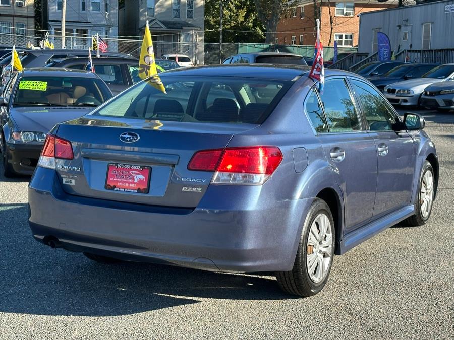 2013 Subaru Legacy 2.5i photo 2